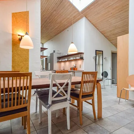 Hébergement de vacances Magnifique Maison À Rømø Avec Sauna Romo